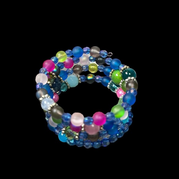 Spring bling, memory wire, stackable bracelet - Picture 5 of 6